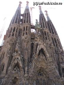 [P02] Sagrada Familia » foto by iulian.chiper
 - 
<span class="allrVoted glyphicon glyphicon-heart hidden" id="av42479"></span>
<a class="m-l-10 hidden" id="sv42479" onclick="voting_Foto_DelVot(,42479,2981)" role="button">șterge vot <span class="glyphicon glyphicon-remove"></span></a>
<a id="v942479" class=" c-red"  onclick="voting_Foto_SetVot(42479)" role="button"><span class="glyphicon glyphicon-heart-empty"></span> <b>LIKE</b> = Votează poza</a> <img class="hidden"  id="f42479W9" src="/imagini/loader.gif" border="0" /><span class="AjErrMes hidden" id="e42479ErM"></span>