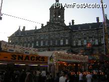 [P16] palatul regal din Dam Square » foto by molko*
 - 
<span class="allrVoted glyphicon glyphicon-heart hidden" id="av34975"></span>
<a class="m-l-10 hidden" id="sv34975" onclick="voting_Foto_DelVot(,34975,3738)" role="button">șterge vot <span class="glyphicon glyphicon-remove"></span></a>
<a id="v934975" class=" c-red"  onclick="voting_Foto_SetVot(34975)" role="button"><span class="glyphicon glyphicon-heart-empty"></span> <b>LIKE</b> = Votează poza</a> <img class="hidden"  id="f34975W9" src="/imagini/loader.gif" border="0" /><span class="AjErrMes hidden" id="e34975ErM"></span>