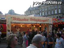 [P05] tot in Dam Square.. duminica  piata era invadata de turisti si localnici » foto by molko*
 - 
<span class="allrVoted glyphicon glyphicon-heart hidden" id="av34716"></span>
<a class="m-l-10 hidden" id="sv34716" onclick="voting_Foto_DelVot(,34716,3738)" role="button">șterge vot <span class="glyphicon glyphicon-remove"></span></a>
<a id="v934716" class=" c-red"  onclick="voting_Foto_SetVot(34716)" role="button"><span class="glyphicon glyphicon-heart-empty"></span> <b>LIKE</b> = Votează poza</a> <img class="hidden"  id="f34716W9" src="/imagini/loader.gif" border="0" /><span class="AjErrMes hidden" id="e34716ErM"></span>