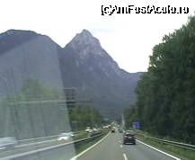 [P03] Pe autostrada 8 (E45), spre Munchen, trecem pe lângă un rest de Alpi. » foto by Costi
 - 
<span class="allrVoted glyphicon glyphicon-heart hidden" id="av36897"></span>
<a class="m-l-10 hidden" id="sv36897" onclick="voting_Foto_DelVot(,36897,4308)" role="button">șterge vot <span class="glyphicon glyphicon-remove"></span></a>
<a id="v936897" class=" c-red"  onclick="voting_Foto_SetVot(36897)" role="button"><span class="glyphicon glyphicon-heart-empty"></span> <b>LIKE</b> = Votează poza</a> <img class="hidden"  id="f36897W9" src="/imagini/loader.gif" border="0" /><span class="AjErrMes hidden" id="e36897ErM"></span>