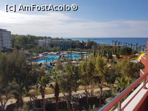 [P04] Vederea din balconul camerei, în față sunt piscinele de la Hotelul Mukarnas. » foto by sebigeanina
 - 
<span class="allrVoted glyphicon glyphicon-heart hidden" id="av1363488"></span>
<a class="m-l-10 hidden" id="sv1363488" onclick="voting_Foto_DelVot(,1363488,1)" role="button">șterge vot <span class="glyphicon glyphicon-remove"></span></a>
<a id="v91363488" class=" c-red"  onclick="voting_Foto_SetVot(1363488)" role="button"><span class="glyphicon glyphicon-heart-empty"></span> <b>LIKE</b> = Votează poza</a> <img class="hidden"  id="f1363488W9" src="/imagini/loader.gif" border="0" /><span class="AjErrMes hidden" id="e1363488ErM"></span>