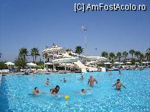 [P10] animatia la piscina » foto by bogdan32
 - 
<span class="allrVoted glyphicon glyphicon-heart hidden" id="av102200"></span>
<a class="m-l-10 hidden" id="sv102200" onclick="voting_Foto_DelVot(,102200,14)" role="button">șterge vot <span class="glyphicon glyphicon-remove"></span></a>
<a id="v9102200" class=" c-red"  onclick="voting_Foto_SetVot(102200)" role="button"><span class="glyphicon glyphicon-heart-empty"></span> <b>LIKE</b> = Votează poza</a> <img class="hidden"  id="f102200W9" src="/imagini/loader.gif" border="0" /><span class="AjErrMes hidden" id="e102200ErM"></span>