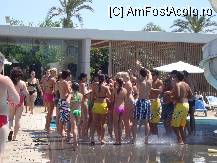 [P03] animatie la piscina » foto by bogdan32
 - 
<span class="allrVoted glyphicon glyphicon-heart hidden" id="av102193"></span>
<a class="m-l-10 hidden" id="sv102193" onclick="voting_Foto_DelVot(,102193,14)" role="button">șterge vot <span class="glyphicon glyphicon-remove"></span></a>
<a id="v9102193" class=" c-red"  onclick="voting_Foto_SetVot(102193)" role="button"><span class="glyphicon glyphicon-heart-empty"></span> <b>LIKE</b> = Votează poza</a> <img class="hidden"  id="f102193W9" src="/imagini/loader.gif" border="0" /><span class="AjErrMes hidden" id="e102193ErM"></span>