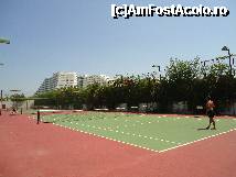 [P04] unul din terenurile de tenis » foto by lalely
 - 
<span class="allrVoted glyphicon glyphicon-heart hidden" id="av230063"></span>
<a class="m-l-10 hidden" id="sv230063" onclick="voting_Foto_DelVot(,230063,14)" role="button">șterge vot <span class="glyphicon glyphicon-remove"></span></a>
<a id="v9230063" class=" c-red"  onclick="voting_Foto_SetVot(230063)" role="button"><span class="glyphicon glyphicon-heart-empty"></span> <b>LIKE</b> = Votează poza</a> <img class="hidden"  id="f230063W9" src="/imagini/loader.gif" border="0" /><span class="AjErrMes hidden" id="e230063ErM"></span>