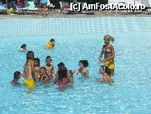 [P04] fetita la piscina cu animatorii » foto by silviu30teo
 - 
<span class="allrVoted glyphicon glyphicon-heart hidden" id="av213256"></span>
<a class="m-l-10 hidden" id="sv213256" onclick="voting_Foto_DelVot(,213256,14)" role="button">șterge vot <span class="glyphicon glyphicon-remove"></span></a>
<a id="v9213256" class=" c-red"  onclick="voting_Foto_SetVot(213256)" role="button"><span class="glyphicon glyphicon-heart-empty"></span> <b>LIKE</b> = Votează poza</a> <img class="hidden"  id="f213256W9" src="/imagini/loader.gif" border="0" /><span class="AjErrMes hidden" id="e213256ErM"></span>