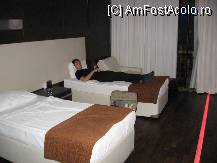 [P02] Camera baietilor, cu dunga de securitate. » foto by balasa violeta
 - 
<span class="allrVoted glyphicon glyphicon-heart hidden" id="av88082"></span>
<a class="m-l-10 hidden" id="sv88082" onclick="voting_Foto_DelVot(,88082,14)" role="button">șterge vot <span class="glyphicon glyphicon-remove"></span></a>
<a id="v988082" class=" c-red"  onclick="voting_Foto_SetVot(88082)" role="button"><span class="glyphicon glyphicon-heart-empty"></span> <b>LIKE</b> = Votează poza</a> <img class="hidden"  id="f88082W9" src="/imagini/loader.gif" border="0" /><span class="AjErrMes hidden" id="e88082ErM"></span>