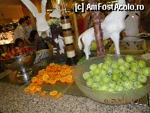 [P14] Masa de fructe. Portocalele dulci si zemoase au fost preferatele copiilor. Atentie! Toate fructele erau foarte reci. » foto by silvia tudoran
 - 
<span class="allrVoted glyphicon glyphicon-heart hidden" id="av236447"></span>
<a class="m-l-10 hidden" id="sv236447" onclick="voting_Foto_DelVot(,236447,143)" role="button">șterge vot <span class="glyphicon glyphicon-remove"></span></a>
<a id="v9236447" class=" c-red"  onclick="voting_Foto_SetVot(236447)" role="button"><span class="glyphicon glyphicon-heart-empty"></span> <b>LIKE</b> = Votează poza</a> <img class="hidden"  id="f236447W9" src="/imagini/loader.gif" border="0" /><span class="AjErrMes hidden" id="e236447ErM"></span>