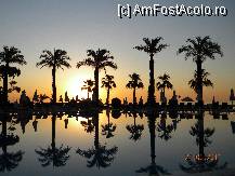 [P31] Reflexie in piscina la rasarit » foto by bitnic
 - 
<span class="allrVoted glyphicon glyphicon-heart hidden" id="av221537"></span>
<a class="m-l-10 hidden" id="sv221537" onclick="voting_Foto_DelVot(,221537,143)" role="button">șterge vot <span class="glyphicon glyphicon-remove"></span></a>
<a id="v9221537" class=" c-red"  onclick="voting_Foto_SetVot(221537)" role="button"><span class="glyphicon glyphicon-heart-empty"></span> <b>LIKE</b> = Votează poza</a> <img class="hidden"  id="f221537W9" src="/imagini/loader.gif" border="0" /><span class="AjErrMes hidden" id="e221537ErM"></span>