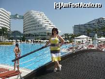 [P01] piscina cu hotelul Miracle in fundal. » foto by ARA
 - 
<span class="allrVoted glyphicon glyphicon-heart hidden" id="av209728"></span>
<a class="m-l-10 hidden" id="sv209728" onclick="voting_Foto_DelVot(,209728,16)" role="button">șterge vot <span class="glyphicon glyphicon-remove"></span></a>
<a id="v9209728" class=" c-red"  onclick="voting_Foto_SetVot(209728)" role="button"><span class="glyphicon glyphicon-heart-empty"></span> <b>LIKE</b> = Votează poza</a> <img class="hidden"  id="f209728W9" src="/imagini/loader.gif" border="0" /><span class="AjErrMes hidden" id="e209728ErM"></span>