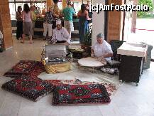 [P22] GOZLEME-placinta traditionala cu branza si verdeata,la fel de delicioasa si ea,preparata chiar in fata ta....yamiiiiii » foto by Lory78
 - 
<span class="allrVoted glyphicon glyphicon-heart hidden" id="av229947"></span>
<a class="m-l-10 hidden" id="sv229947" onclick="voting_Foto_DelVot(,229947,223)" role="button">șterge vot <span class="glyphicon glyphicon-remove"></span></a>
<a id="v9229947" class=" c-red"  onclick="voting_Foto_SetVot(229947)" role="button"><span class="glyphicon glyphicon-heart-empty"></span> <b>LIKE</b> = Votează poza</a> <img class="hidden"  id="f229947W9" src="/imagini/loader.gif" border="0" /><span class="AjErrMes hidden" id="e229947ErM"></span>