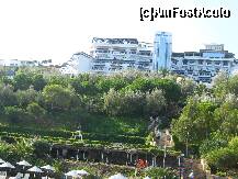 [P22] hotelul vazut de pe plaja.de la hotel la plaja sunt 222 de trepte sau coborati si urcati cu tractorasul, vine din 30 in 30 minute. » foto by BIG DADY
 - 
<span class="allrVoted glyphicon glyphicon-heart hidden" id="av139496"></span>
<a class="m-l-10 hidden" id="sv139496" onclick="voting_Foto_DelVot(,139496,224)" role="button">șterge vot <span class="glyphicon glyphicon-remove"></span></a>
<a id="v9139496" class=" c-red"  onclick="voting_Foto_SetVot(139496)" role="button"><span class="glyphicon glyphicon-heart-empty"></span> <b>LIKE</b> = Votează poza</a> <img class="hidden"  id="f139496W9" src="/imagini/loader.gif" border="0" /><span class="AjErrMes hidden" id="e139496ErM"></span>