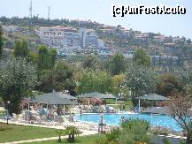 [P04] o parte din gradina cu piscina... foarte multa verdeata » foto by sologiuc eugen
 - 
<span class="allrVoted glyphicon glyphicon-heart hidden" id="av177340"></span>
<a class="m-l-10 hidden" id="sv177340" onclick="voting_Foto_DelVot(,177340,226)" role="button">șterge vot <span class="glyphicon glyphicon-remove"></span></a>
<a id="v9177340" class=" c-red"  onclick="voting_Foto_SetVot(177340)" role="button"><span class="glyphicon glyphicon-heart-empty"></span> <b>LIKE</b> = Votează poza</a> <img class="hidden"  id="f177340W9" src="/imagini/loader.gif" border="0" /><span class="AjErrMes hidden" id="e177340ErM"></span>