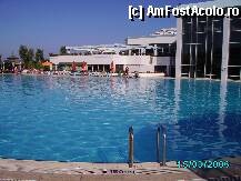 [P03] piscina mare » foto by emycor
 - 
<span class="allrVoted glyphicon glyphicon-heart hidden" id="av12563"></span>
<a class="m-l-10 hidden" id="sv12563" onclick="voting_Foto_DelVot(,12563,226)" role="button">șterge vot <span class="glyphicon glyphicon-remove"></span></a>
<a id="v912563" class=" c-red"  onclick="voting_Foto_SetVot(12563)" role="button"><span class="glyphicon glyphicon-heart-empty"></span> <b>LIKE</b> = Votează poza</a> <img class="hidden"  id="f12563W9" src="/imagini/loader.gif" border="0" /><span class="AjErrMes hidden" id="e12563ErM"></span>