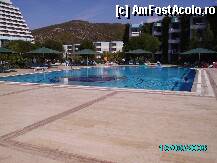 [P04] piscina mijlocie » foto by emycor
 - 
<span class="allrVoted glyphicon glyphicon-heart hidden" id="av12565"></span>
<a class="m-l-10 hidden" id="sv12565" onclick="voting_Foto_DelVot(,12565,226)" role="button">șterge vot <span class="glyphicon glyphicon-remove"></span></a>
<a id="v912565" class=" c-red"  onclick="voting_Foto_SetVot(12565)" role="button"><span class="glyphicon glyphicon-heart-empty"></span> <b>LIKE</b> = Votează poza</a> <img class="hidden"  id="f12565W9" src="/imagini/loader.gif" border="0" /><span class="AjErrMes hidden" id="e12565ErM"></span>