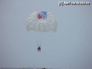 [P150] sau parasailing » foto by barbu minel
 - 
<span class="allrVoted glyphicon glyphicon-heart hidden" id="av338141"></span>
<a class="m-l-10 hidden" id="sv338141" onclick="voting_Foto_DelVot(,338141,337)" role="button">șterge vot <span class="glyphicon glyphicon-remove"></span></a>
<a id="v9338141" class=" c-red"  onclick="voting_Foto_SetVot(338141)" role="button"><span class="glyphicon glyphicon-heart-empty"></span> <b>LIKE</b> = Votează poza</a> <img class="hidden"  id="f338141W9" src="/imagini/loader.gif" border="0" /><span class="AjErrMes hidden" id="e338141ErM"></span>