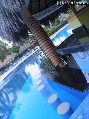 [P98] poolbar la aceeasi piscina » foto by barbu minel
 - 
<span class="allrVoted glyphicon glyphicon-heart hidden" id="av338082"></span>
<a class="m-l-10 hidden" id="sv338082" onclick="voting_Foto_DelVot(,338082,337)" role="button">șterge vot <span class="glyphicon glyphicon-remove"></span></a>
<a id="v9338082" class=" c-red"  onclick="voting_Foto_SetVot(338082)" role="button"><span class="glyphicon glyphicon-heart-empty"></span> <b>LIKE</b> = Votează poza</a> <img class="hidden"  id="f338082W9" src="/imagini/loader.gif" border="0" /><span class="AjErrMes hidden" id="e338082ErM"></span>