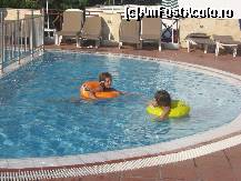 [P11] Hotel Sentinus - piscina pentru copii.  » foto by viviv
 - 
<span class="allrVoted glyphicon glyphicon-heart hidden" id="av356180"></span>
<a class="m-l-10 hidden" id="sv356180" onclick="voting_Foto_DelVot(,356180,365)" role="button">șterge vot <span class="glyphicon glyphicon-remove"></span></a>
<a id="v9356180" class=" c-red"  onclick="voting_Foto_SetVot(356180)" role="button"><span class="glyphicon glyphicon-heart-empty"></span> <b>LIKE</b> = Votează poza</a> <img class="hidden"  id="f356180W9" src="/imagini/loader.gif" border="0" /><span class="AjErrMes hidden" id="e356180ErM"></span>