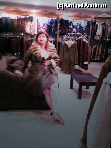 [P02] nu scapati o prezentare de moda..la marele centru de prelucrare a pielii..Unde preturile nu sunt pe masura buzunarelor,dar blanurile sunt incantatoare. » foto by camila1968
 - 
<span class="allrVoted glyphicon glyphicon-heart hidden" id="av95440"></span>
<a class="m-l-10 hidden" id="sv95440" onclick="voting_Foto_DelVot(,95440,366)" role="button">șterge vot <span class="glyphicon glyphicon-remove"></span></a>
<a id="v995440" class=" c-red"  onclick="voting_Foto_SetVot(95440)" role="button"><span class="glyphicon glyphicon-heart-empty"></span> <b>LIKE</b> = Votează poza</a> <img class="hidden"  id="f95440W9" src="/imagini/loader.gif" border="0" /><span class="AjErrMes hidden" id="e95440ErM"></span>