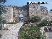 [P17] Citadela de la mormantul Sf. Ioan. Nu se viziteaza , fiind in renovare » foto by clayton
 - 
<span class="allrVoted glyphicon glyphicon-heart hidden" id="av115597"></span>
<a class="m-l-10 hidden" id="sv115597" onclick="voting_Foto_DelVot(,115597,366)" role="button">șterge vot <span class="glyphicon glyphicon-remove"></span></a>
<a id="v9115597" class=" c-red"  onclick="voting_Foto_SetVot(115597)" role="button"><span class="glyphicon glyphicon-heart-empty"></span> <b>LIKE</b> = Votează poza</a> <img class="hidden"  id="f115597W9" src="/imagini/loader.gif" border="0" /><span class="AjErrMes hidden" id="e115597ErM"></span>