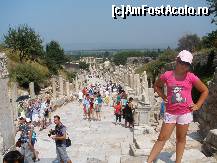 [P19] Main street in Efes! » foto by clayton
 - 
<span class="allrVoted glyphicon glyphicon-heart hidden" id="av115599"></span>
<a class="m-l-10 hidden" id="sv115599" onclick="voting_Foto_DelVot(,115599,366)" role="button">șterge vot <span class="glyphicon glyphicon-remove"></span></a>
<a id="v9115599" class=" c-red"  onclick="voting_Foto_SetVot(115599)" role="button"><span class="glyphicon glyphicon-heart-empty"></span> <b>LIKE</b> = Votează poza</a> <img class="hidden"  id="f115599W9" src="/imagini/loader.gif" border="0" /><span class="AjErrMes hidden" id="e115599ErM"></span>