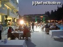 [P25] o cina placuta pe marginea piscinei! » foto by clayton
 - 
<span class="allrVoted glyphicon glyphicon-heart hidden" id="av115605"></span>
<a class="m-l-10 hidden" id="sv115605" onclick="voting_Foto_DelVot(,115605,366)" role="button">șterge vot <span class="glyphicon glyphicon-remove"></span></a>
<a id="v9115605" class=" c-red"  onclick="voting_Foto_SetVot(115605)" role="button"><span class="glyphicon glyphicon-heart-empty"></span> <b>LIKE</b> = Votează poza</a> <img class="hidden"  id="f115605W9" src="/imagini/loader.gif" border="0" /><span class="AjErrMes hidden" id="e115605ErM"></span>