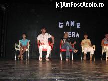 [P03] Primul spectacol la care am fost:) 
Sora mea e ultima din stanga: D » foto by Radu.M*
 - 
<span class="allrVoted glyphicon glyphicon-heart hidden" id="av111914"></span>
<a class="m-l-10 hidden" id="sv111914" onclick="voting_Foto_DelVot(,111914,366)" role="button">șterge vot <span class="glyphicon glyphicon-remove"></span></a>
<a id="v9111914" class=" c-red"  onclick="voting_Foto_SetVot(111914)" role="button"><span class="glyphicon glyphicon-heart-empty"></span> <b>LIKE</b> = Votează poza</a> <img class="hidden"  id="f111914W9" src="/imagini/loader.gif" border="0" /><span class="AjErrMes hidden" id="e111914ErM"></span>