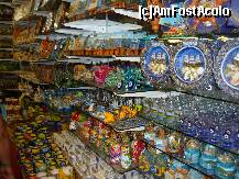 [P18] magazin de suveniruri ,unul din multele din bazar » foto by lalita21
 - 
<span class="allrVoted glyphicon glyphicon-heart hidden" id="av180123"></span>
<a class="m-l-10 hidden" id="sv180123" onclick="voting_Foto_DelVot(,180123,366)" role="button">șterge vot <span class="glyphicon glyphicon-remove"></span></a>
<a id="v9180123" class=" c-red"  onclick="voting_Foto_SetVot(180123)" role="button"><span class="glyphicon glyphicon-heart-empty"></span> <b>LIKE</b> = Votează poza</a> <img class="hidden"  id="f180123W9" src="/imagini/loader.gif" border="0" /><span class="AjErrMes hidden" id="e180123ErM"></span>