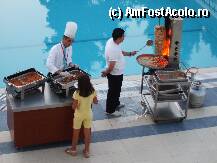 [P07] cina pe margina piscinei » foto by Ernst Gigea
 - 
<span class="allrVoted glyphicon glyphicon-heart hidden" id="av10925"></span>
<a class="m-l-10 hidden" id="sv10925" onclick="voting_Foto_DelVot(,10925,366)" role="button">șterge vot <span class="glyphicon glyphicon-remove"></span></a>
<a id="v910925" class=" c-red"  onclick="voting_Foto_SetVot(10925)" role="button"><span class="glyphicon glyphicon-heart-empty"></span> <b>LIKE</b> = Votează poza</a> <img class="hidden"  id="f10925W9" src="/imagini/loader.gif" border="0" /><span class="AjErrMes hidden" id="e10925ErM"></span>