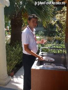 [P144] Si ospatarul acesta era de comitet ! » foto by bigu_2006_rapid
 - 
<span class="allrVoted glyphicon glyphicon-heart hidden" id="av135408"></span>
<a class="m-l-10 hidden" id="sv135408" onclick="voting_Foto_DelVot(,135408,366)" role="button">șterge vot <span class="glyphicon glyphicon-remove"></span></a>
<a id="v9135408" class=" c-red"  onclick="voting_Foto_SetVot(135408)" role="button"><span class="glyphicon glyphicon-heart-empty"></span> <b>LIKE</b> = Votează poza</a> <img class="hidden"  id="f135408W9" src="/imagini/loader.gif" border="0" /><span class="AjErrMes hidden" id="e135408ErM"></span>