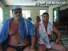 [P88] Eu si Costel tot in lobby ! » foto by bigu_2006_rapid
 - 
<span class="allrVoted glyphicon glyphicon-heart hidden" id="av134585"></span>
<a class="m-l-10 hidden" id="sv134585" onclick="voting_Foto_DelVot(,134585,366)" role="button">șterge vot <span class="glyphicon glyphicon-remove"></span></a>
<a id="v9134585" class=" c-red"  onclick="voting_Foto_SetVot(134585)" role="button"><span class="glyphicon glyphicon-heart-empty"></span> <b>LIKE</b> = Votează poza</a> <img class="hidden"  id="f134585W9" src="/imagini/loader.gif" border="0" /><span class="AjErrMes hidden" id="e134585ErM"></span>