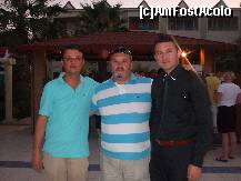 [P176] Eu ,Halil si finul lui Halil , Senol Demir ! » foto by bigu_2006_rapid
 - 
<span class="allrVoted glyphicon glyphicon-heart hidden" id="av250312"></span>
<a class="m-l-10 hidden" id="sv250312" onclick="voting_Foto_DelVot(,250312,366)" role="button">șterge vot <span class="glyphicon glyphicon-remove"></span></a>
<a id="v9250312" class=" c-red"  onclick="voting_Foto_SetVot(250312)" role="button"><span class="glyphicon glyphicon-heart-empty"></span> <b>LIKE</b> = Votează poza</a> <img class="hidden"  id="f250312W9" src="/imagini/loader.gif" border="0" /><span class="AjErrMes hidden" id="e250312ErM"></span>