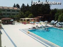 [P10] Piscina, la ora pranzului » foto by alex1968
 - 
<span class="allrVoted glyphicon glyphicon-heart hidden" id="av118880"></span>
<a class="m-l-10 hidden" id="sv118880" onclick="voting_Foto_DelVot(,118880,366)" role="button">șterge vot <span class="glyphicon glyphicon-remove"></span></a>
<a id="v9118880" class=" c-red"  onclick="voting_Foto_SetVot(118880)" role="button"><span class="glyphicon glyphicon-heart-empty"></span> <b>LIKE</b> = Votează poza</a> <img class="hidden"  id="f118880W9" src="/imagini/loader.gif" border="0" /><span class="AjErrMes hidden" id="e118880ErM"></span>