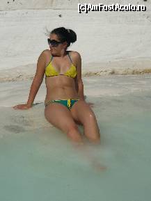 [P05] una din piscinele cu apa termala de la pamukale » foto by cris_bv_2007
 - 
<span class="allrVoted glyphicon glyphicon-heart hidden" id="av87687"></span>
<a class="m-l-10 hidden" id="sv87687" onclick="voting_Foto_DelVot(,87687,366)" role="button">șterge vot <span class="glyphicon glyphicon-remove"></span></a>
<a id="v987687" class=" c-red"  onclick="voting_Foto_SetVot(87687)" role="button"><span class="glyphicon glyphicon-heart-empty"></span> <b>LIKE</b> = Votează poza</a> <img class="hidden"  id="f87687W9" src="/imagini/loader.gif" border="0" /><span class="AjErrMes hidden" id="e87687ErM"></span>