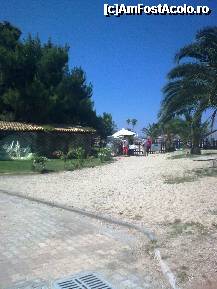 [P68] Hotel Meliton - privire spre plaja îngrădită » foto by Aeerdna*
 - 
<span class="allrVoted glyphicon glyphicon-heart hidden" id="av247522"></span>
<a class="m-l-10 hidden" id="sv247522" onclick="voting_Foto_DelVot(,247522,374)" role="button">șterge vot <span class="glyphicon glyphicon-remove"></span></a>
<a id="v9247522" class=" c-red"  onclick="voting_Foto_SetVot(247522)" role="button"><span class="glyphicon glyphicon-heart-empty"></span> <b>LIKE</b> = Votează poza</a> <img class="hidden"  id="f247522W9" src="/imagini/loader.gif" border="0" /><span class="AjErrMes hidden" id="e247522ErM"></span>