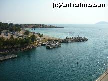 [P08] Vedere spre mare si spre plaja amenajata pentru turistii care nu sunt cazati in resortul Porto Carras. » foto by Cibardela*
 - 
<span class="allrVoted glyphicon glyphicon-heart hidden" id="av230245"></span>
<a class="m-l-10 hidden" id="sv230245" onclick="voting_Foto_DelVot(,230245,374)" role="button">șterge vot <span class="glyphicon glyphicon-remove"></span></a>
<a id="v9230245" class=" c-red"  onclick="voting_Foto_SetVot(230245)" role="button"><span class="glyphicon glyphicon-heart-empty"></span> <b>LIKE</b> = Votează poza</a> <img class="hidden"  id="f230245W9" src="/imagini/loader.gif" border="0" /><span class="AjErrMes hidden" id="e230245ErM"></span>