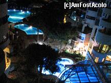 [P06] Privire nocturna asupra piscinei, tot din balconul camerei » foto by lgp
 - 
<span class="allrVoted glyphicon glyphicon-heart hidden" id="av269731"></span>
<a class="m-l-10 hidden" id="sv269731" onclick="voting_Foto_DelVot(,269731,4)" role="button">șterge vot <span class="glyphicon glyphicon-remove"></span></a>
<a id="v9269731" class=" c-red"  onclick="voting_Foto_SetVot(269731)" role="button"><span class="glyphicon glyphicon-heart-empty"></span> <b>LIKE</b> = Votează poza</a> <img class="hidden"  id="f269731W9" src="/imagini/loader.gif" border="0" /><span class="AjErrMes hidden" id="e269731ErM"></span>