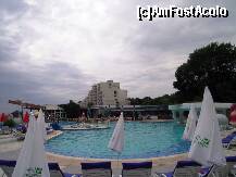 [P20] Hotel Gergana, piscina, în dimineaţa cea înnorată. Singura dată când am putut sta acolo pe şezlonguri. :)) » foto by Dragoș_MD
 - 
<span class="allrVoted glyphicon glyphicon-heart hidden" id="av232192"></span>
<a class="m-l-10 hidden" id="sv232192" onclick="voting_Foto_DelVot(,232192,404)" role="button">șterge vot <span class="glyphicon glyphicon-remove"></span></a>
<a id="v9232192" class=" c-red"  onclick="voting_Foto_SetVot(232192)" role="button"><span class="glyphicon glyphicon-heart-empty"></span> <b>LIKE</b> = Votează poza</a> <img class="hidden"  id="f232192W9" src="/imagini/loader.gif" border="0" /><span class="AjErrMes hidden" id="e232192ErM"></span>