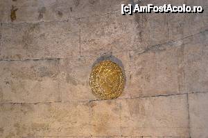 [P05] Moneda cu chipul imparatului Diocletian (expusa in una din galeriile din catacombe)  » foto by Gabi Georgeta
 - 
<span class="allrVoted glyphicon glyphicon-heart hidden" id="av505393"></span>
<a class="m-l-10 hidden" id="sv505393" onclick="voting_Foto_DelVot(,505393,415)" role="button">șterge vot <span class="glyphicon glyphicon-remove"></span></a>
<a id="v9505393" class=" c-red"  onclick="voting_Foto_SetVot(505393)" role="button"><span class="glyphicon glyphicon-heart-empty"></span> <b>LIKE</b> = Votează poza</a> <img class="hidden"  id="f505393W9" src="/imagini/loader.gif" border="0" /><span class="AjErrMes hidden" id="e505393ErM"></span>