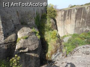 [P10] La Meteore - Râpa traversată pe pod la Mănăstirea Sfântul Ștefan.  » foto by iulianic
 - 
<span class="allrVoted glyphicon glyphicon-heart hidden" id="av1069995"></span>
<a class="m-l-10 hidden" id="sv1069995" onclick="voting_Foto_DelVot(,1069995,430)" role="button">șterge vot <span class="glyphicon glyphicon-remove"></span></a>
<a id="v91069995" class=" c-red"  onclick="voting_Foto_SetVot(1069995)" role="button"><span class="glyphicon glyphicon-heart-empty"></span> <b>LIKE</b> = Votează poza</a> <img class="hidden"  id="f1069995W9" src="/imagini/loader.gif" border="0" /><span class="AjErrMes hidden" id="e1069995ErM"></span>