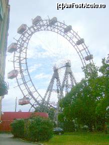 [P03] Viena, Roata Mare din parcul de distractii Prater » foto by magdalena
 - 
<span class="allrVoted glyphicon glyphicon-heart hidden" id="av151881"></span>
<a class="m-l-10 hidden" id="sv151881" onclick="voting_Foto_DelVot(,151881,461)" role="button">șterge vot <span class="glyphicon glyphicon-remove"></span></a>
<a id="v9151881" class=" c-red"  onclick="voting_Foto_SetVot(151881)" role="button"><span class="glyphicon glyphicon-heart-empty"></span> <b>LIKE</b> = Votează poza</a> <img class="hidden"  id="f151881W9" src="/imagini/loader.gif" border="0" /><span class="AjErrMes hidden" id="e151881ErM"></span>