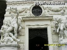 [P83] la Palatul Imperial Hofburg. » foto by adryana
 - 
<span class="allrVoted glyphicon glyphicon-heart hidden" id="av312676"></span>
<a class="m-l-10 hidden" id="sv312676" onclick="voting_Foto_DelVot(,312676,461)" role="button">șterge vot <span class="glyphicon glyphicon-remove"></span></a>
<a id="v9312676" class=" c-red"  onclick="voting_Foto_SetVot(312676)" role="button"><span class="glyphicon glyphicon-heart-empty"></span> <b>LIKE</b> = Votează poza</a> <img class="hidden"  id="f312676W9" src="/imagini/loader.gif" border="0" /><span class="AjErrMes hidden" id="e312676ErM"></span>