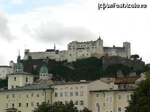 [P03] Fortareata Hohensalzburg, cu istoria ei de aproape 1000 de ani, este simbolul orasului Salzburg si domina imaginea panoramica a orasului, din inaltimea colinei pe care este construita.  » foto by stellinna
 - 
<span class="allrVoted glyphicon glyphicon-heart hidden" id="av671159"></span>
<a class="m-l-10 hidden" id="sv671159" onclick="voting_Foto_DelVot(,671159,464)" role="button">șterge vot <span class="glyphicon glyphicon-remove"></span></a>
<a id="v9671159" class=" c-red"  onclick="voting_Foto_SetVot(671159)" role="button"><span class="glyphicon glyphicon-heart-empty"></span> <b>LIKE</b> = Votează poza</a> <img class="hidden"  id="f671159W9" src="/imagini/loader.gif" border="0" /><span class="AjErrMes hidden" id="e671159ErM"></span>
