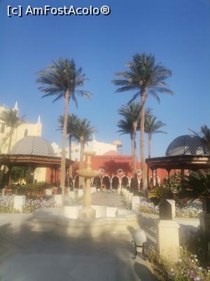 [P01] Intrarea in Grand Resort Hurghada » foto by dorgo
 - 
<span class="allrVoted glyphicon glyphicon-heart hidden" id="av1364282"></span>
<a class="m-l-10 hidden" id="sv1364282" onclick="voting_Foto_DelVot(,1364282,469)" role="button">șterge vot <span class="glyphicon glyphicon-remove"></span></a>
<a id="v91364282" class=" c-red"  onclick="voting_Foto_SetVot(1364282)" role="button"><span class="glyphicon glyphicon-heart-empty"></span> <b>LIKE</b> = Votează poza</a> <img class="hidden"  id="f1364282W9" src="/imagini/loader.gif" border="0" /><span class="AjErrMes hidden" id="e1364282ErM"></span>