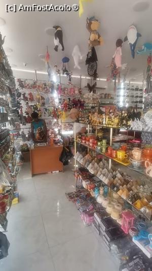 [P19] Alt magazin de pe Promenada » foto by dorgo
 - 
<span class="allrVoted glyphicon glyphicon-heart hidden" id="av1504869"></span>
<a class="m-l-10 hidden" id="sv1504869" onclick="voting_Foto_DelVot(,1504869,469)" role="button">șterge vot <span class="glyphicon glyphicon-remove"></span></a>
<a id="v91504869" class=" c-red"  onclick="voting_Foto_SetVot(1504869)" role="button"><span class="glyphicon glyphicon-heart-empty"></span> <b>LIKE</b> = Votează poza</a> <img class="hidden"  id="f1504869W9" src="/imagini/loader.gif" border="0" /><span class="AjErrMes hidden" id="e1504869ErM"></span>