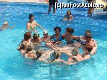[P08] gimnastica in apa » foto by laurentiu2004
 - 
<span class="allrVoted glyphicon glyphicon-heart hidden" id="av449273"></span>
<a class="m-l-10 hidden" id="sv449273" onclick="voting_Foto_DelVot(,449273,549)" role="button">șterge vot <span class="glyphicon glyphicon-remove"></span></a>
<a id="v9449273" class=" c-red"  onclick="voting_Foto_SetVot(449273)" role="button"><span class="glyphicon glyphicon-heart-empty"></span> <b>LIKE</b> = Votează poza</a> <img class="hidden"  id="f449273W9" src="/imagini/loader.gif" border="0" /><span class="AjErrMes hidden" id="e449273ErM"></span>