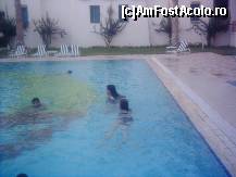 [P05] In apa azurie a piscinei, in amurg » foto by liviadavidescu
 - 
<span class="allrVoted glyphicon glyphicon-heart hidden" id="av145948"></span>
<a class="m-l-10 hidden" id="sv145948" onclick="voting_Foto_DelVot(,145948,658)" role="button">șterge vot <span class="glyphicon glyphicon-remove"></span></a>
<a id="v9145948" class=" c-red"  onclick="voting_Foto_SetVot(145948)" role="button"><span class="glyphicon glyphicon-heart-empty"></span> <b>LIKE</b> = Votează poza</a> <img class="hidden"  id="f145948W9" src="/imagini/loader.gif" border="0" /><span class="AjErrMes hidden" id="e145948ErM"></span>