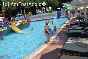 [P07] Zona de aquapark pentru copii... mai mari si mai mici. Exista chiar si o zona cu o piscinuta cu nisip pentru bebelusi... Cu ocazia asta se poate vedea si cum arata sezlongurile.  » foto by giaserbu
 - 
<span class="allrVoted glyphicon glyphicon-heart hidden" id="av728503"></span>
<a class="m-l-10 hidden" id="sv728503" onclick="voting_Foto_DelVot(,728503,74)" role="button">șterge vot <span class="glyphicon glyphicon-remove"></span></a>
<a id="v9728503" class=" c-red"  onclick="voting_Foto_SetVot(728503)" role="button"><span class="glyphicon glyphicon-heart-empty"></span> <b>LIKE</b> = Votează poza</a> <img class="hidden"  id="f728503W9" src="/imagini/loader.gif" border="0" /><span class="AjErrMes hidden" id="e728503ErM"></span>