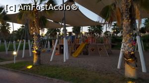 [P11] Alt loc de joaca pe plaja » foto by danadineata
 - 
<span class="allrVoted glyphicon glyphicon-heart hidden" id="av901211"></span>
<a class="m-l-10 hidden" id="sv901211" onclick="voting_Foto_DelVot(,901211,74)" role="button">șterge vot <span class="glyphicon glyphicon-remove"></span></a>
<a id="v9901211" class=" c-red"  onclick="voting_Foto_SetVot(901211)" role="button"><span class="glyphicon glyphicon-heart-empty"></span> <b>LIKE</b> = Votează poza</a> <img class="hidden"  id="f901211W9" src="/imagini/loader.gif" border="0" /><span class="AjErrMes hidden" id="e901211ErM"></span>