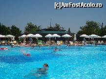 [P18] piscina mare iar cea din fata(acoperita)este piscina pentru cei mici » foto by vio_andu_gaby
 - 
<span class="allrVoted glyphicon glyphicon-heart hidden" id="av232905"></span>
<a class="m-l-10 hidden" id="sv232905" onclick="voting_Foto_DelVot(,232905,76)" role="button">șterge vot <span class="glyphicon glyphicon-remove"></span></a>
<a id="v9232905" class=" c-red"  onclick="voting_Foto_SetVot(232905)" role="button"><span class="glyphicon glyphicon-heart-empty"></span> <b>LIKE</b> = Votează poza</a> <img class="hidden"  id="f232905W9" src="/imagini/loader.gif" border="0" /><span class="AjErrMes hidden" id="e232905ErM"></span>