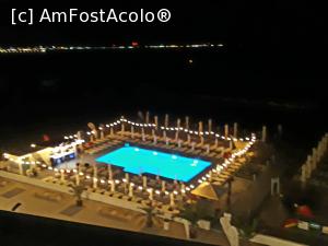 [P15] Hotel Malibu Mamaia. Piscina, luminata noaptea.  » foto by Floria
 - 
<span class="allrVoted glyphicon glyphicon-heart hidden" id="av1115762"></span>
<a class="m-l-10 hidden" id="sv1115762" onclick="voting_Foto_DelVot(,1115762,767)" role="button">șterge vot <span class="glyphicon glyphicon-remove"></span></a>
<a id="v91115762" class=" c-red"  onclick="voting_Foto_SetVot(1115762)" role="button"><span class="glyphicon glyphicon-heart-empty"></span> <b>LIKE</b> = Votează poza</a> <img class="hidden"  id="f1115762W9" src="/imagini/loader.gif" border="0" /><span class="AjErrMes hidden" id="e1115762ErM"></span>